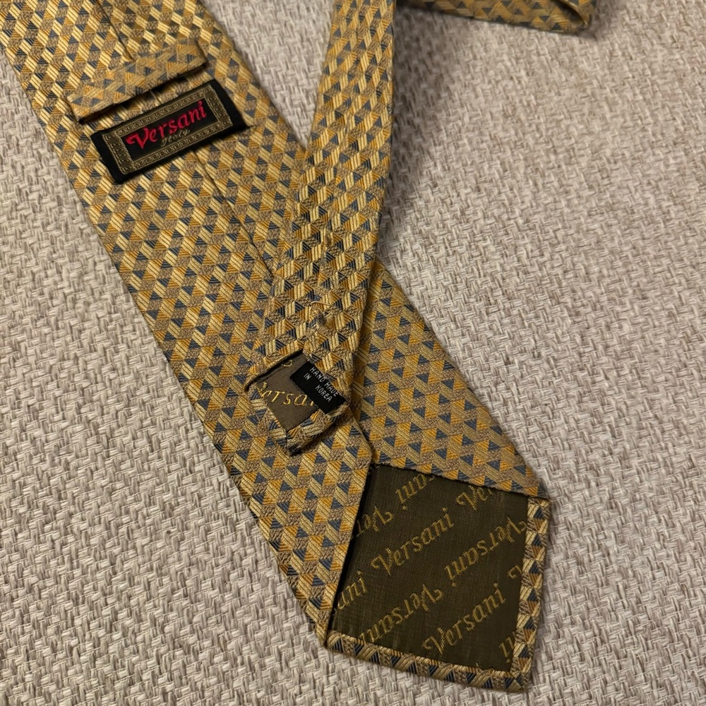 Versani 100% Silk Gold and Grey Patterned Men's Tie, EUC‎